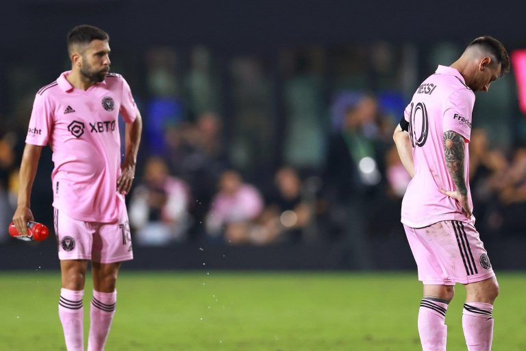 Jordi Alba i jep fitoren Inter Miamit në nderim të Leo Messit 