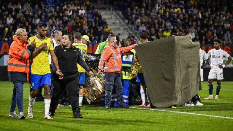 U godit në kokë dhe mbeti pa ndjenja, Waalwijk jep informacione për gjendjen shëndetësore të portierit Vaeseen