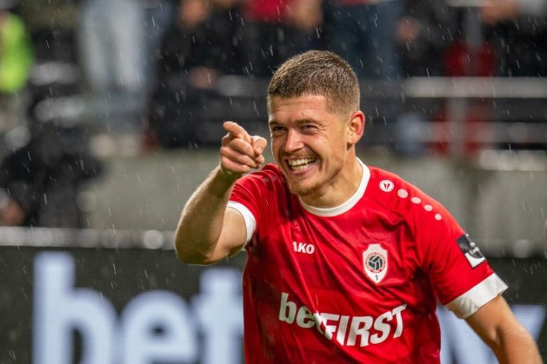 Gol dhe asist tek Antwerpi, sulmuesi i Kombëtares në një moment të artë