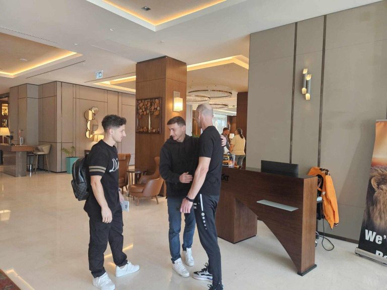 Reprezentuesit e Maqedonisë grumbullohen në Shkup për ndeshjet e tetorit