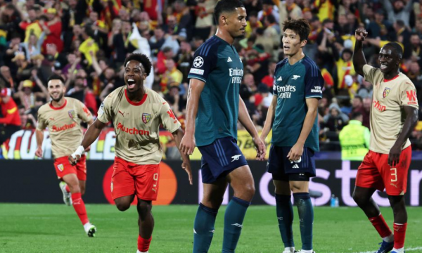 Një skuadër me emrin “Lens” e mposht Arsenalin në Champions League