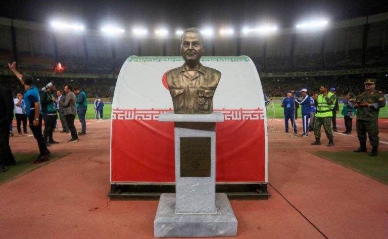 Busti i gjeneralit të vrarë iranian anulon ndeshjen e Championsit aziatik