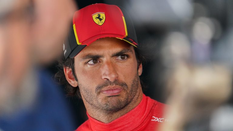 Sainz: Dua ta mbyll mirë vitin e fundit te Ferrari
