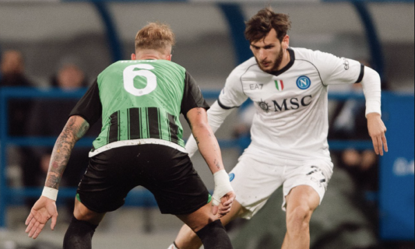 Napoli e “shkel” Sassuolon, protagonist edhe Rrahmani