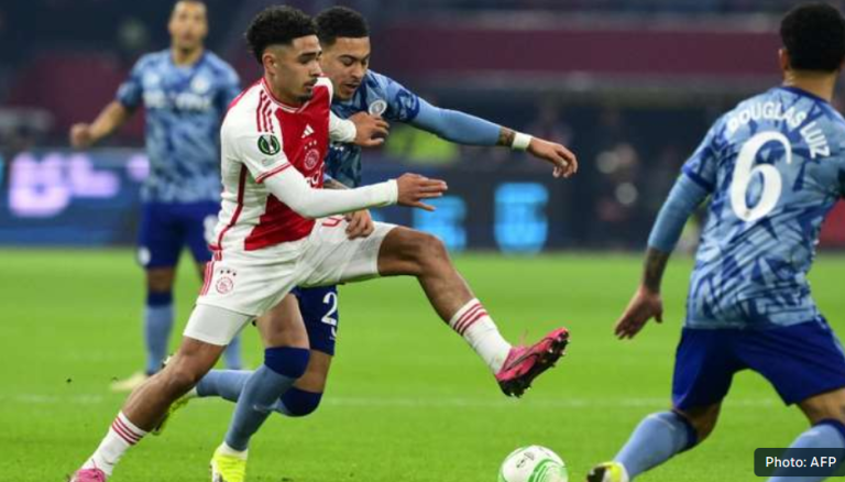 Nuk ka fitues në “Johan Cruijff Arena”, Ajax-Aston Villa “ndajnë” kartonët e kuq