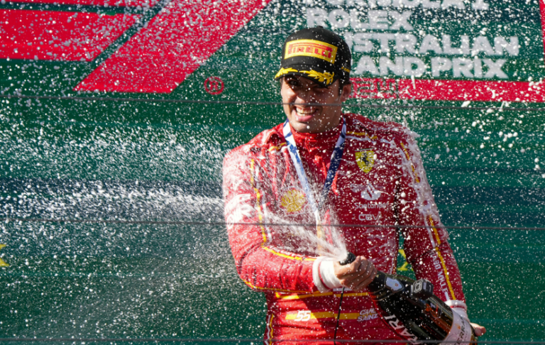 Formula 1, Sainz triumfon në Australi