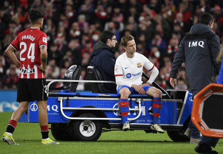 De Jong është rikuperuar për PSG, por Barcelona e mban “të fshehtë”