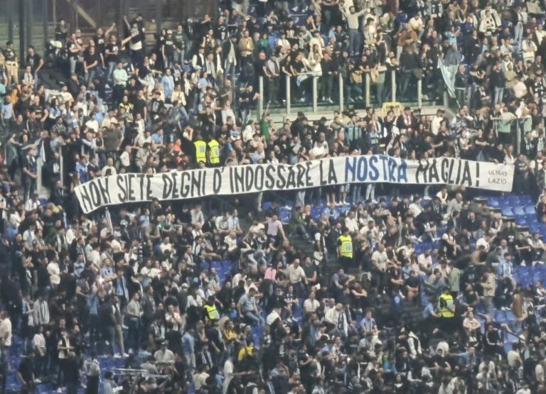 Humbja në derbi djeg, tifozët e Lazios kontestojnë skuadrën