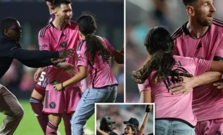 Një tifoze kalon gjitha pengesat dhe takon Messin gjatë ndeshjes, sigurimi shkakton kaos me hyrjen në fushë