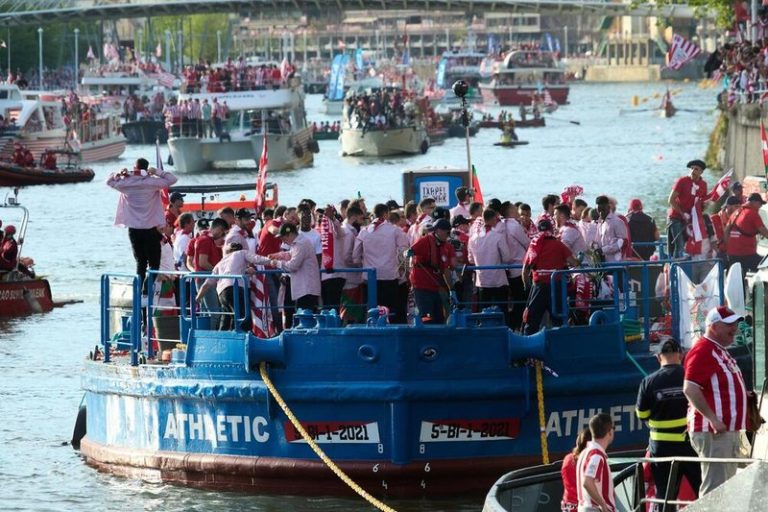 Bilbao fitoi pak ditë më parë Kupën e Mbretit, festojnë në qytet me 300 varka përgjatë lumit