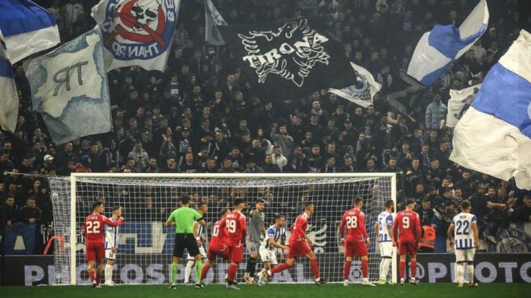 Partizani “vesh” kryeqytetin me të kuqe dhe nis festën, Tirana “shfryn” tek gjyqtarët! Nuk mungon dhuna