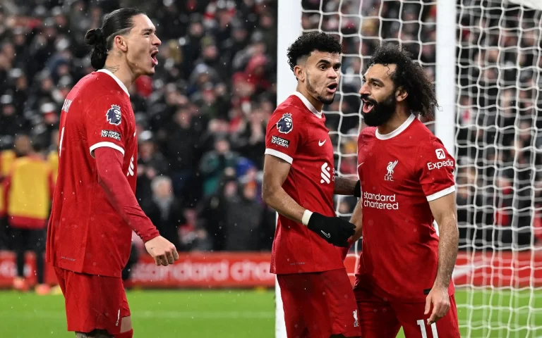 Sulmuesi i Liverpool refuzon PSG dhe i shpreh besnikëri Liverpool