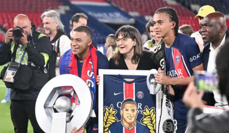 Mamaja e Mbappe: Ju tashmë e dini se ku do të shkojë Kylian