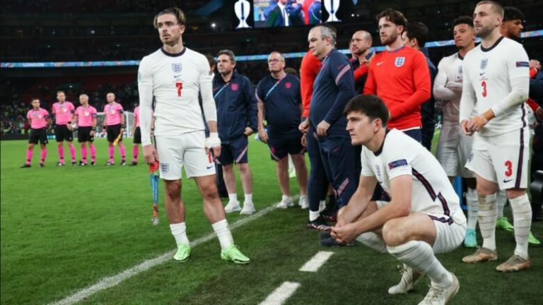 Dy yje të Anglisë largohen nga grumbullimi, vendim që nuk pritej nga Southgate