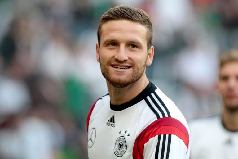 Mustafi përfundon karrierën si futbollist