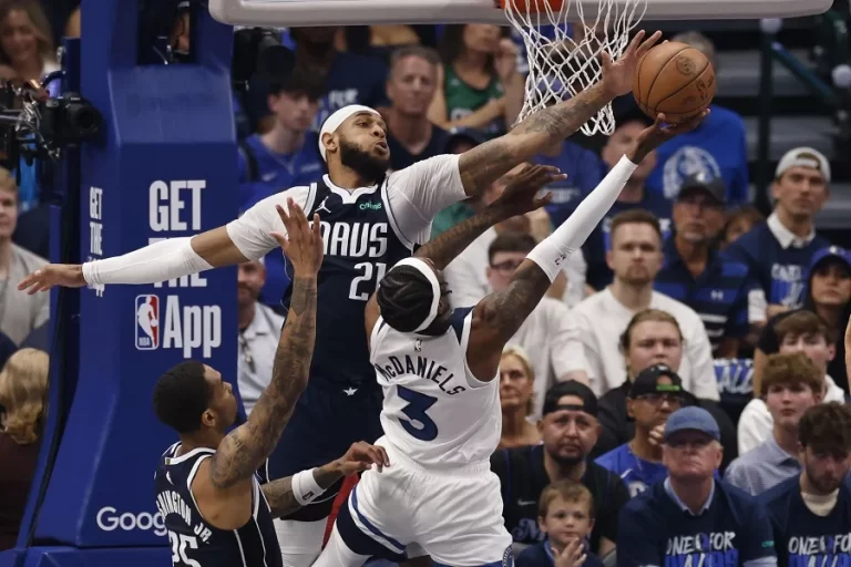 Lakers dhe Golden State fitojnë sfidat e radhës, zhgënjejnë Milwaukee e Phildelphia