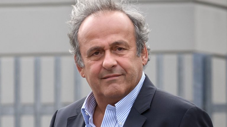 Platini nuk ka dyshime: Jam kundër VAR-it se zgjidh problemet dhe heq polemikat