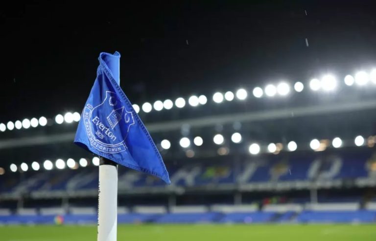Tifozët e Evertonit mund ta thyejnë rregullin 40-vjeçar në ndeshjen e ardhshme