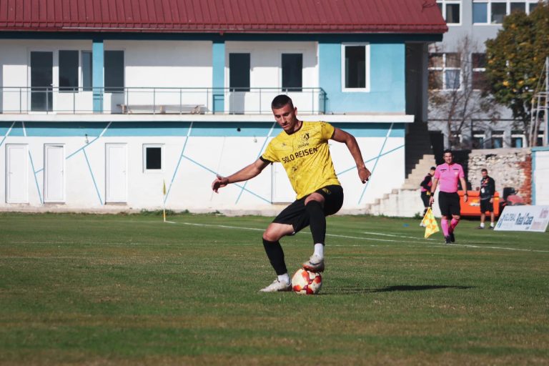 Ekskluzive: Arsimi transferon Xhezair Avdulin te FC Shkupi, me 30% të kartonit përfitim të ardhshëm