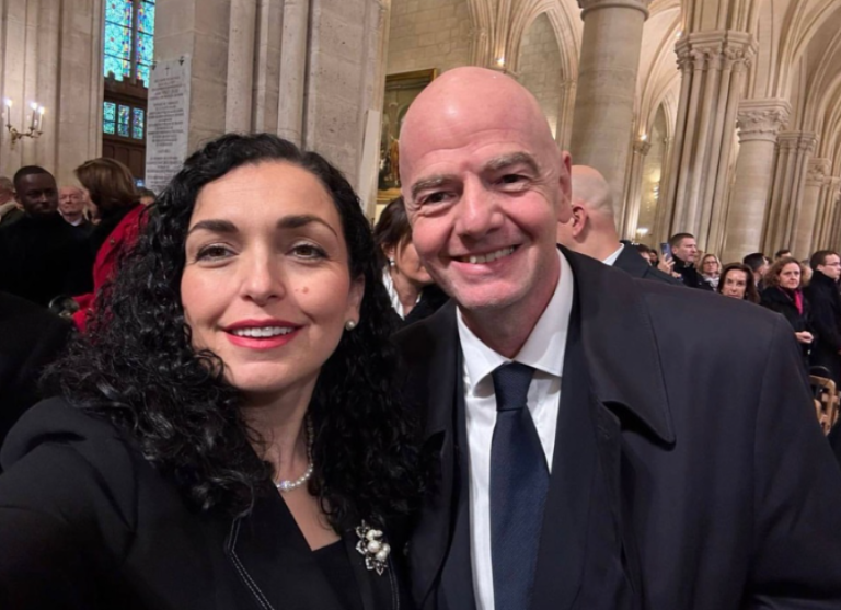 Presidenti i FIFA-s, mes shumë takimeve me liderët botëror në Paris, veçon edhe atë me Vjosa Osmanin