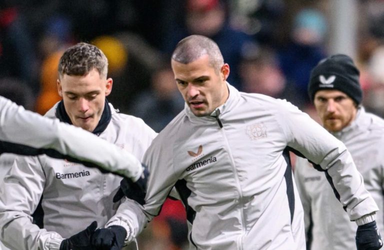Granit Xhaka i “paprekshëm”, pjesë e formacionit kundër Atletiko Madridit