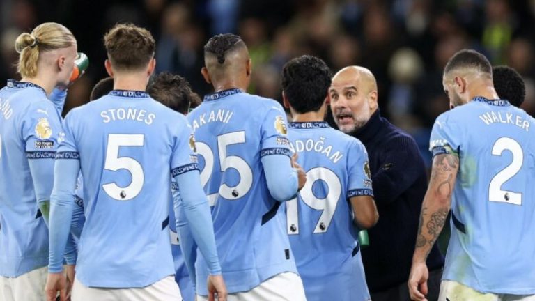 Man City e “shpartallon” Liverpoolin dhe vazhdon ndjekjen e Arsenalit në Premier Ligë