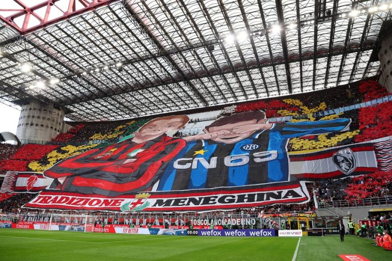 Globi “me sytë” nga Italia, Milan dhe Inter luajnë “Derby della Madonnina” 