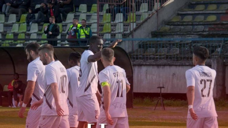 Kupa, Struga fiton gjysmëfinalen e parë ndaj Shkëndijës