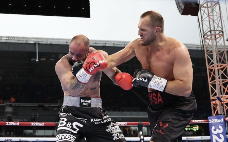 Nelson Hysa triumfon me nokaut në raundin e parë dhe mbron titullin e kampionit evropian në WBO!