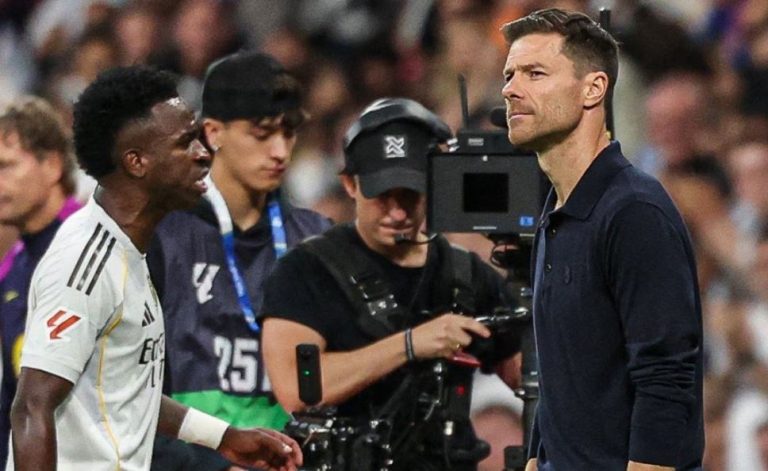 Reagimi i Vinicius, Xabi Alonso: Do të flasim privatisht për këtë!