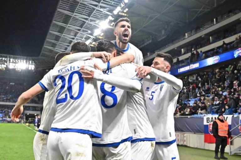 Historike! Kosova fiton ndaj Sllovakisë me përmbysje, një fitore larg Botërorit 