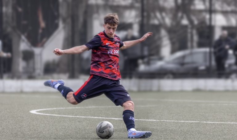 Saner Xhemaili, një talent i ri që kërkon të ndërtojë rrugën drejt futbollit profesionist