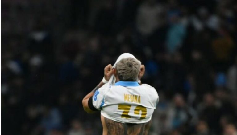 Mbrojtësi argjentinas përballet me burg dhe përjashtim 